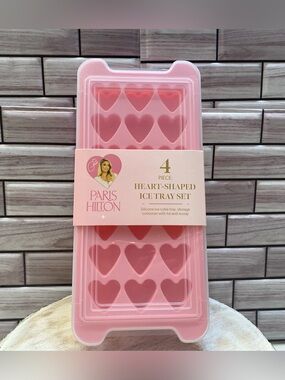 Paris Hilton ❤️Heart Ice Cube Tray Set 4 Piece Silicone Lid & Scoop Pink NWT